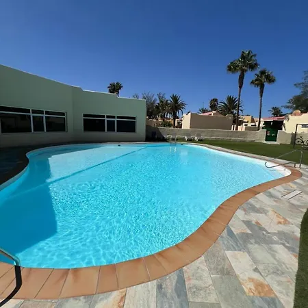 アパート Calma コスタ・カルマ